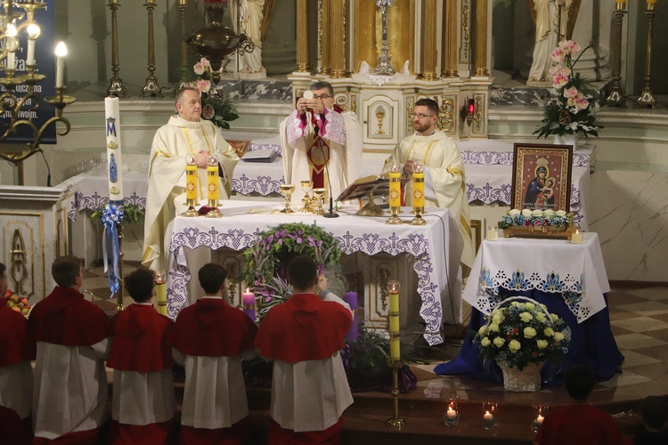 200. rocznica konsekracji kościoła w Makowie