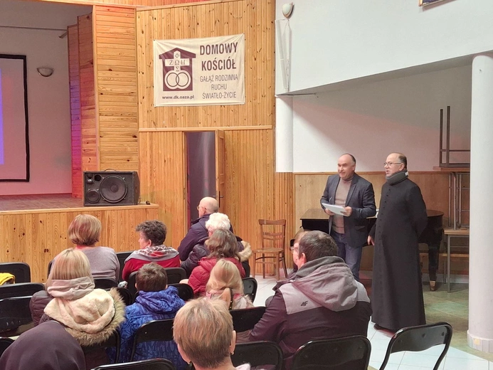 Otwarcie parafialnego kina "Michael"