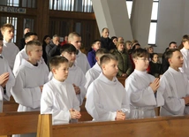 Dębica. Błogosławieństwo nowych lektorów dekanatu Dębica-Wschód