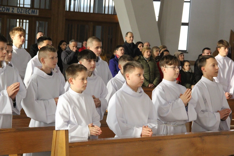 Dębica. Błogosławieństwo nowych lektorów dekanatu Dębica-Wschód