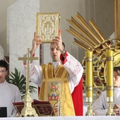 Dwóch Janów i czterdziestu nowych lektorów