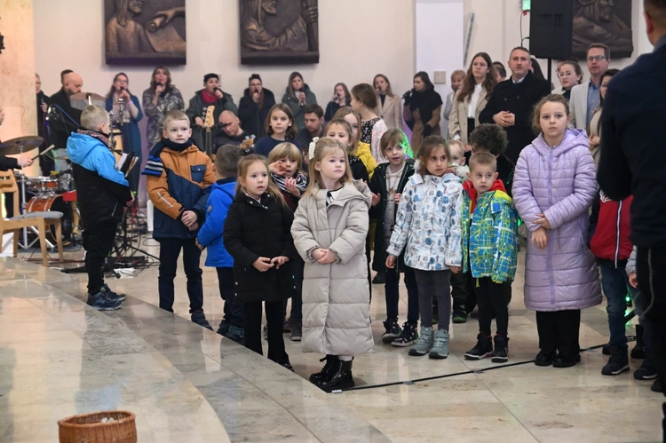 Rodzinna Msza św. na zakończenie Remontu Małżeńskiego