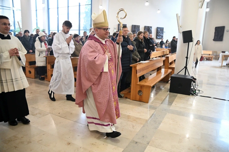 Rodzinna Msza św. na zakończenie Remontu Małżeńskiego