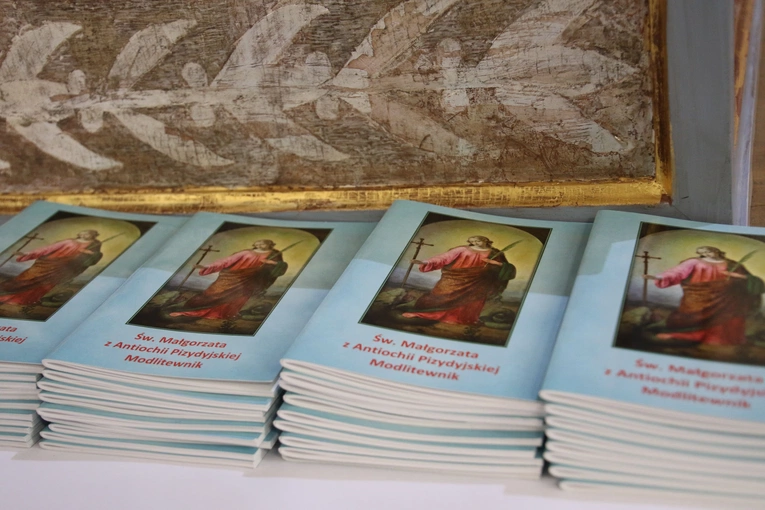 Rokicie. Wprowadzenie relikwii patronki parafii