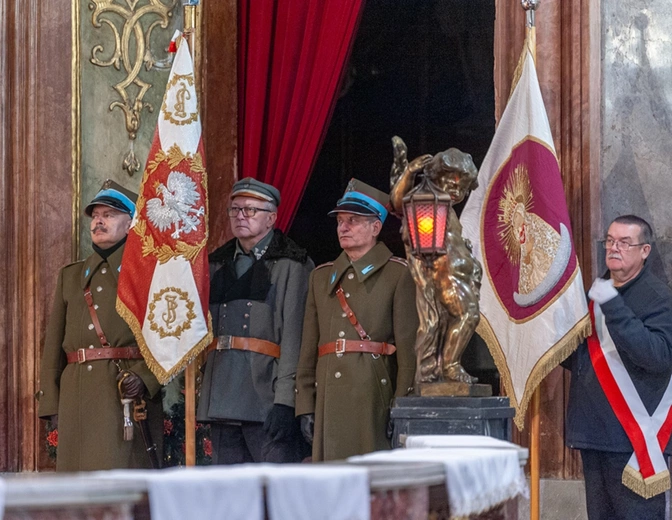 Dziennikarze złożyli hołd ks. Pawlaczkowi w 3. rocznicę śmierci