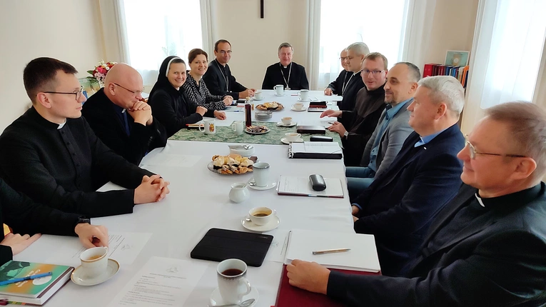 Co mówią członkowie komisji synodalnych po pierwszym etapie prac?