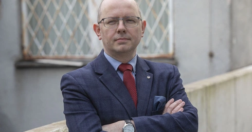 Błażej Kmieciak odchodzi z Państwowej Komisji ds. przeciwdziałania pedofilii