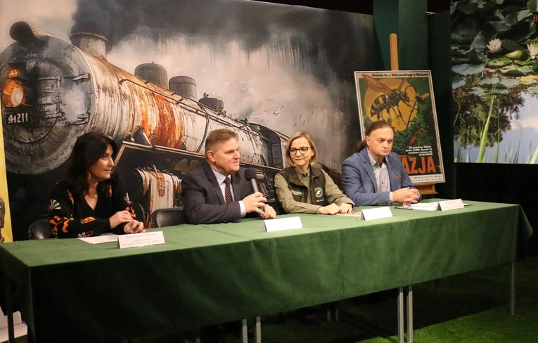 Zbliża się wernisaż wystawy "Inwazja"