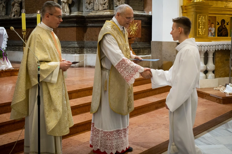 Tarnów. Błogosławieństwo nowych lektorów dekanatu Tarnów-Południe