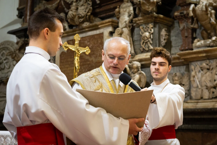 Tarnów. Błogosławieństwo nowych lektorów dekanatu Tarnów-Południe