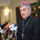 Bp Zieliński spotkał się z dziennikarzami
