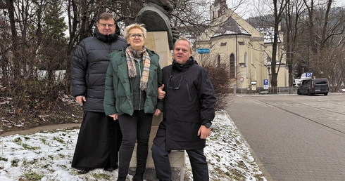 Sprawiedliwi ze Szczawnicy. Ksiądz, zakonnica i mieszkańcy uzdrowiska, którzy ratowali Żydów