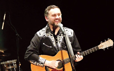 	Przyjaciel bielskich dobroczyńców  na Bielskiej Scenie Reja.