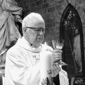 	Eucharystia podczas pielgrzymki katechetów w sanktuarium Matki Bożej Pokornej w Rudach w czerwcu 2024 roku.