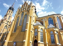 	Wśród świątyń z przywilejem odpustu jest radomska katedra.