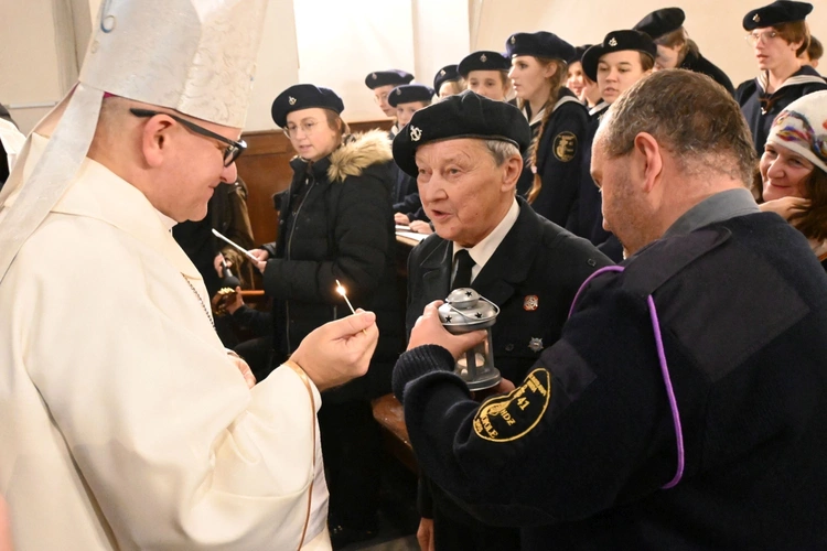 Przekazanie Betlejemskiego Światła Pokoju