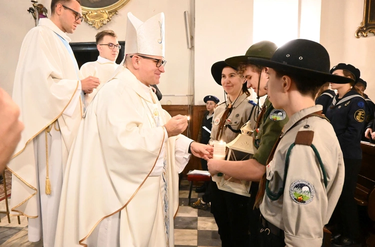 Przekazanie Betlejemskiego Światła Pokoju