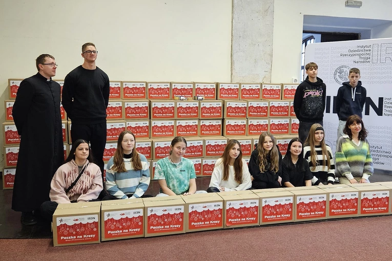 Akcja "Paczka na Kresy"