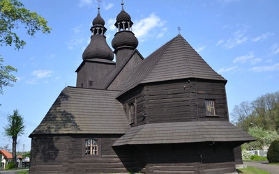Szlakiem drewnianych kościołów. Z wizytą w Borowej Wsi