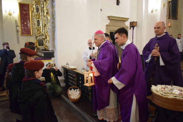 Betlejemskie Światełko Pokoju w Sandomierzu