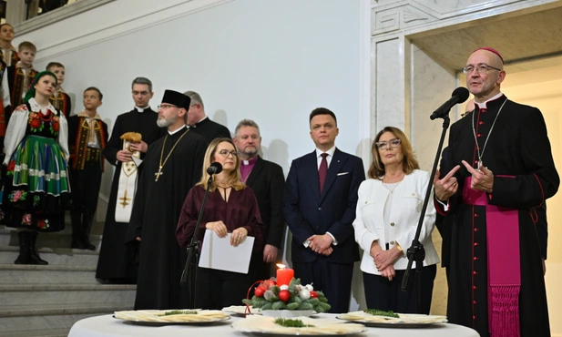 Abp Galbas w kaplicy sejmowej: Kościół powinien z pasją angażować się w politykę