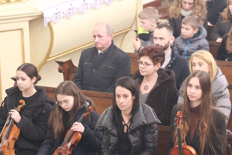 Rocznica katolickich szkół w Nowym Sączu