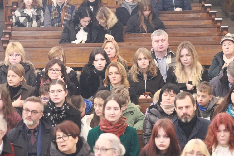 Rocznica katolickich szkół w Nowym Sączu