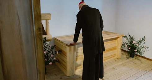 Abp Galbas w Laskach: Zawsze były dla mnie Kościołem, jakiego pragnę