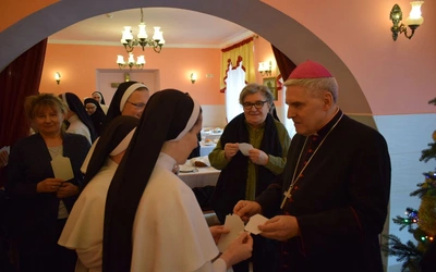 Świąteczna radość osób konsekrowanych