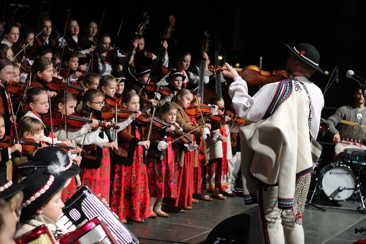 Choinka przy Franciszkańskiej 2024