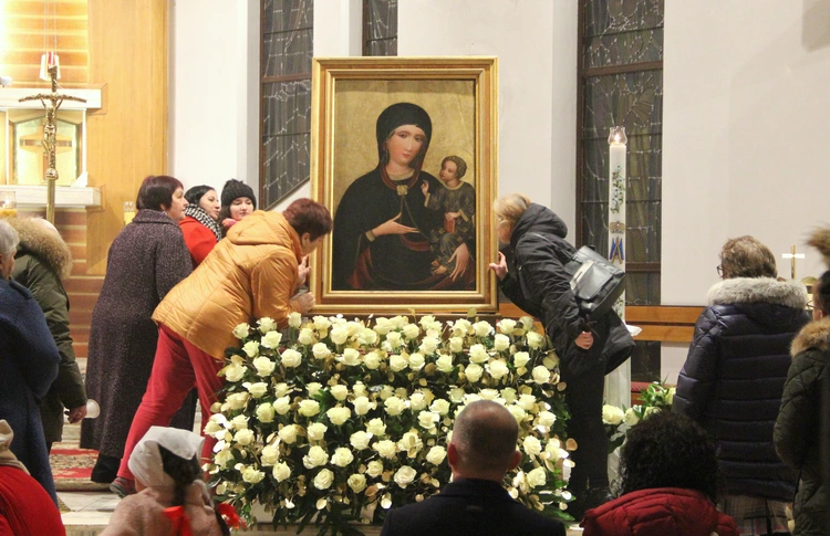 Łososina Dolna. Uroczyste wprowadzenie obrazu Matki Bożej Pocieszenia