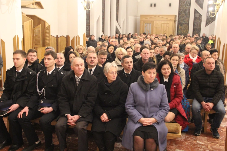 Łososina Dolna. Uroczyste wprowadzenie obrazu Matki Bożej Pocieszenia