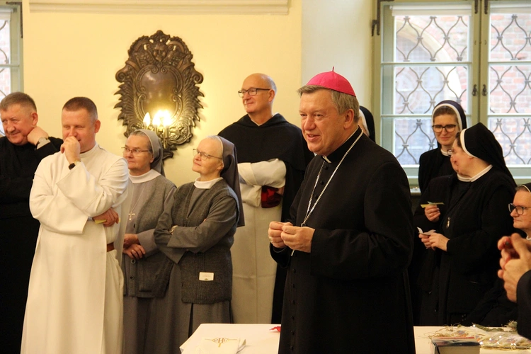Spotkanie świąteczne biskupów z osobami konsekrowanymi