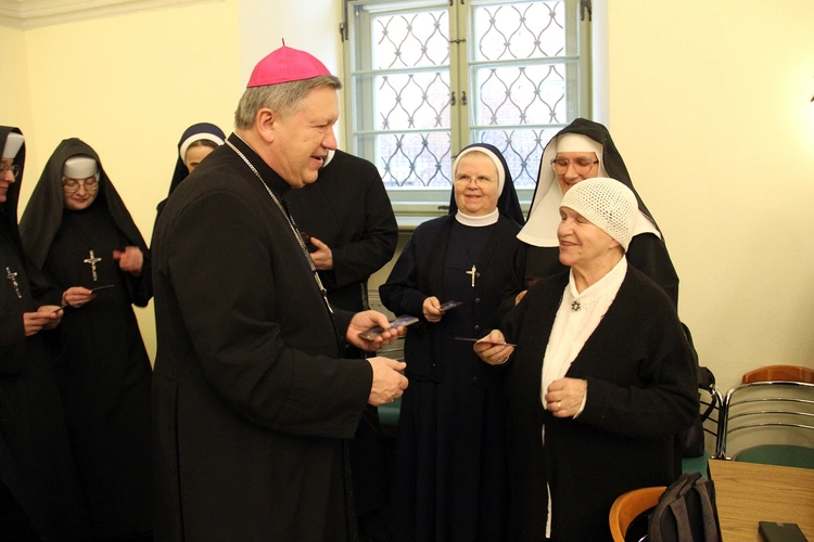Spotkanie świąteczne biskupów z osobami konsekrowanymi