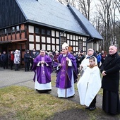 Odnowiony kościół w Raciniewie, nowa dzwonnica w Bińczu