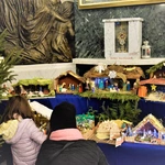 Głównym celem Parafialnego Konkursu Sopek Bożonarodzeniowych jest aktywizacja rodzin i dzieci poprzez wspólne tworzenie szopek, pokazujące rodzinne talenty i łączność z tajemnicą Bożego Narodzenia.