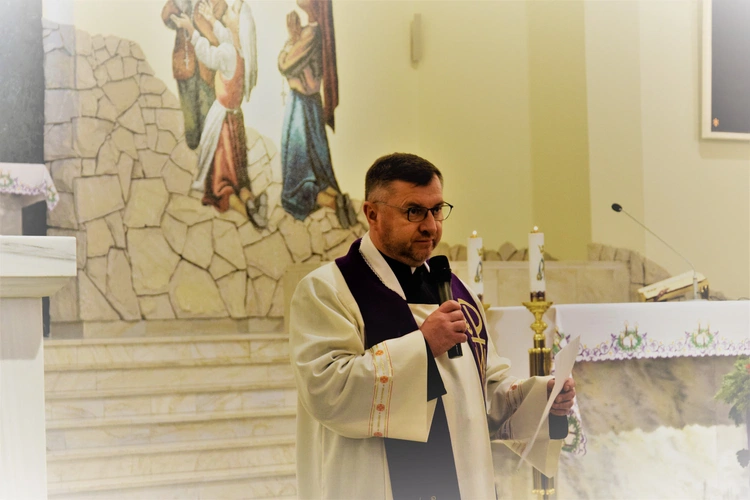 Głównym celem Parafialnego Konkursu Sopek Bożonarodzeniowych jest aktywizacja rodzin i dzieci poprzez wspólne tworzenie szopek, pokazujące rodzinne talenty i łączność z tajemnicą Bożego Narodzenia.