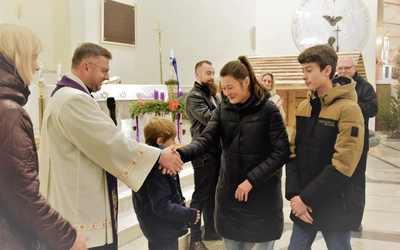 Głównym celem Parafialnego Konkursu Sopek Bożonarodzeniowych jest aktywizacja rodzin i dzieci poprzez wspólne tworzenie szopek, pokazujące rodzinne talenty i łączność z tajemnicą Bożego Narodzenia.