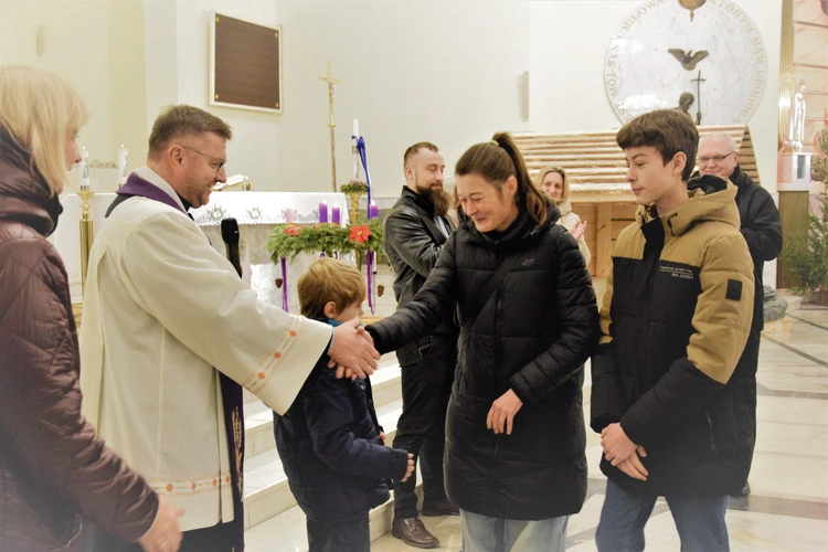 Głównym celem Parafialnego Konkursu Sopek Bożonarodzeniowych jest aktywizacja rodzin i dzieci poprzez wspólne tworzenie szopek, pokazujące rodzinne talenty i łączność z tajemnicą Bożego Narodzenia.
