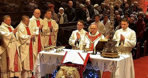 Bóg stał się jednym z nas