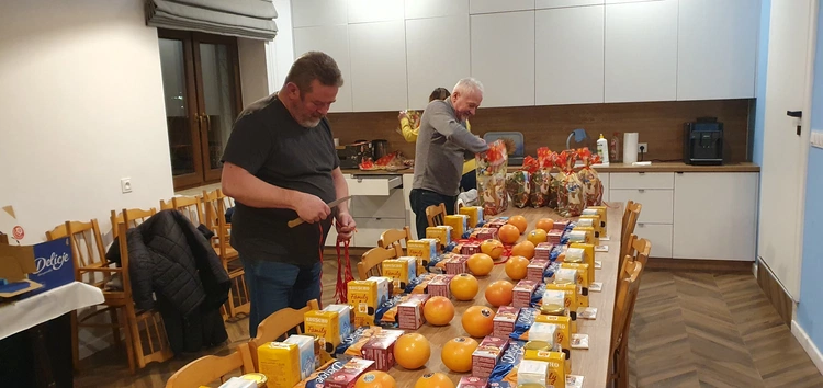 Akcja "Coś dobrego dla bliźniego" przy parafii pw. Wszystkich Świętych w Górkach Wielkich