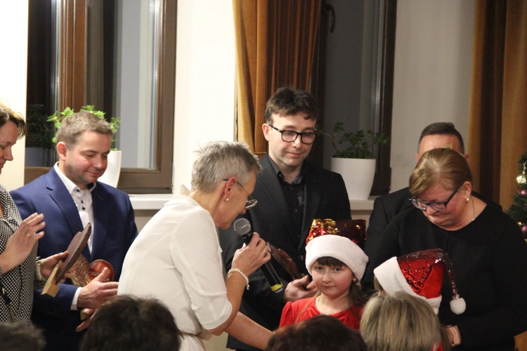 Rzepiennik Strzyżewski. 10 lat Stowarzyszenia "Wszystkie Dzieci Nasze Są"