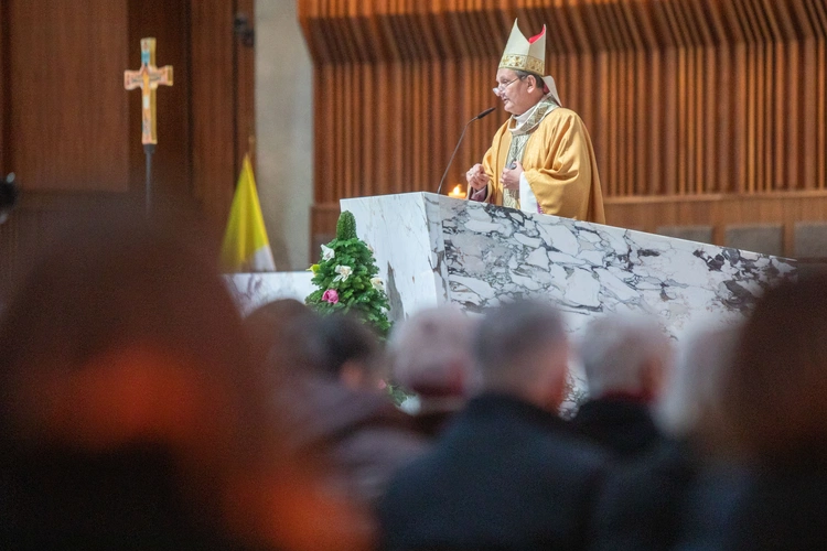 Błogosławieństwo jubilatów w Świątyni Opatrzności Bożej, cz. 1