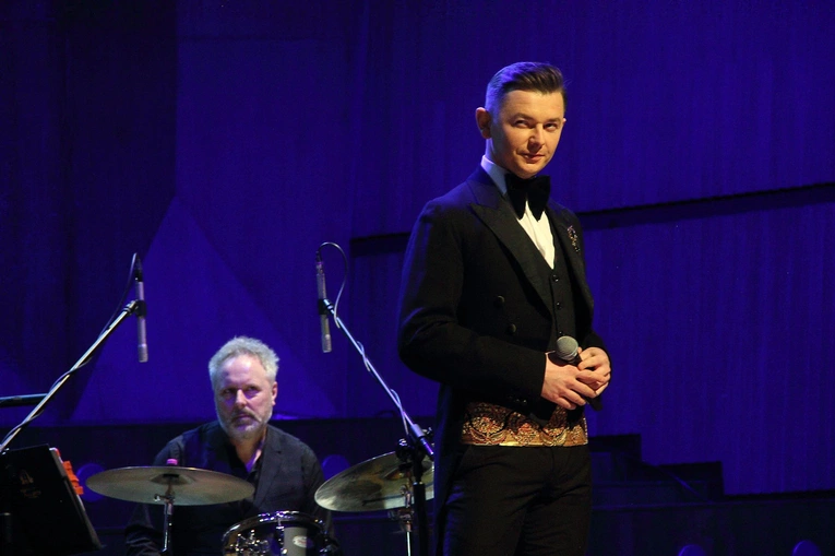 Świąteczny Koncert Charytatywny - licytacje i koncert