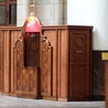 Regens Penitencjarii Apostolskiej: każdy konfesjonał to drzwi święte dla duszy