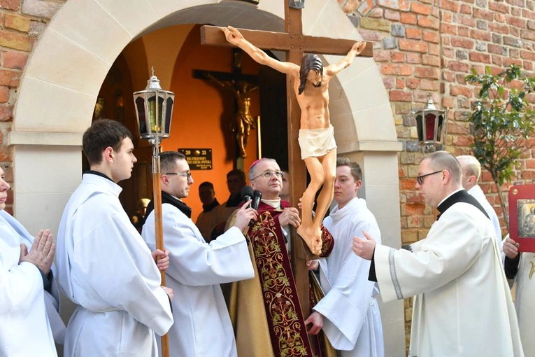 Inauguracja Roku Jubileuszowego w zielonogórskiej konkatedrze