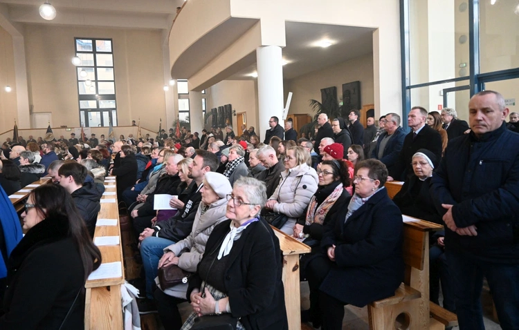 Rozpoczęcie Roku Świętego 2025 w diecezji opolskiej