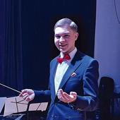 	Mateusz zadbał o oprawę muzyczną.