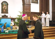 	Bp Marek Szkudło wręczył dekrety po uroczystych nieszporach.