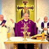 Uroczystości przewodniczył bp Janusz Ostrowski.